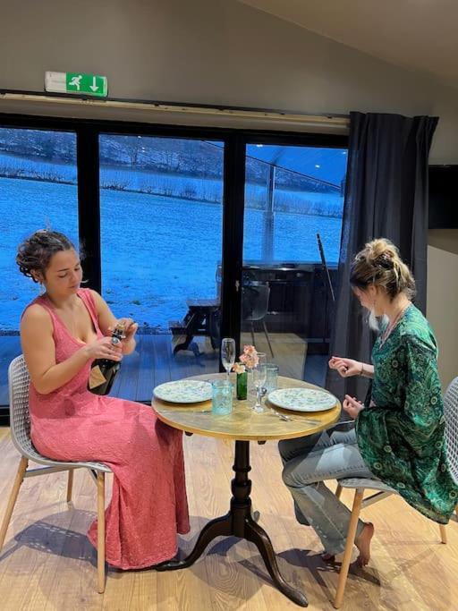 Вилла Quirky, Luxury Hideaway Llanbrynmair Экстерьер фото