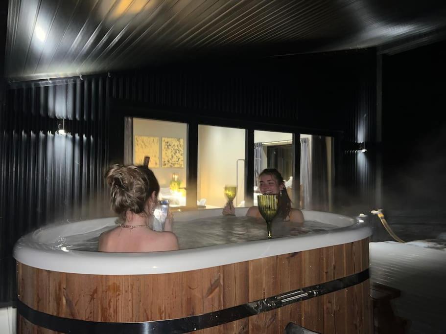 Вилла Quirky, Luxury Hideaway Llanbrynmair Экстерьер фото